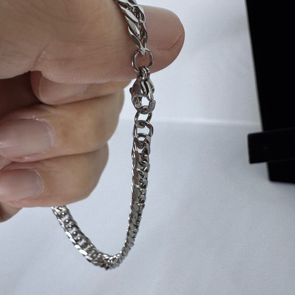 Silver Chain Bracelet - Picture 3 of 6